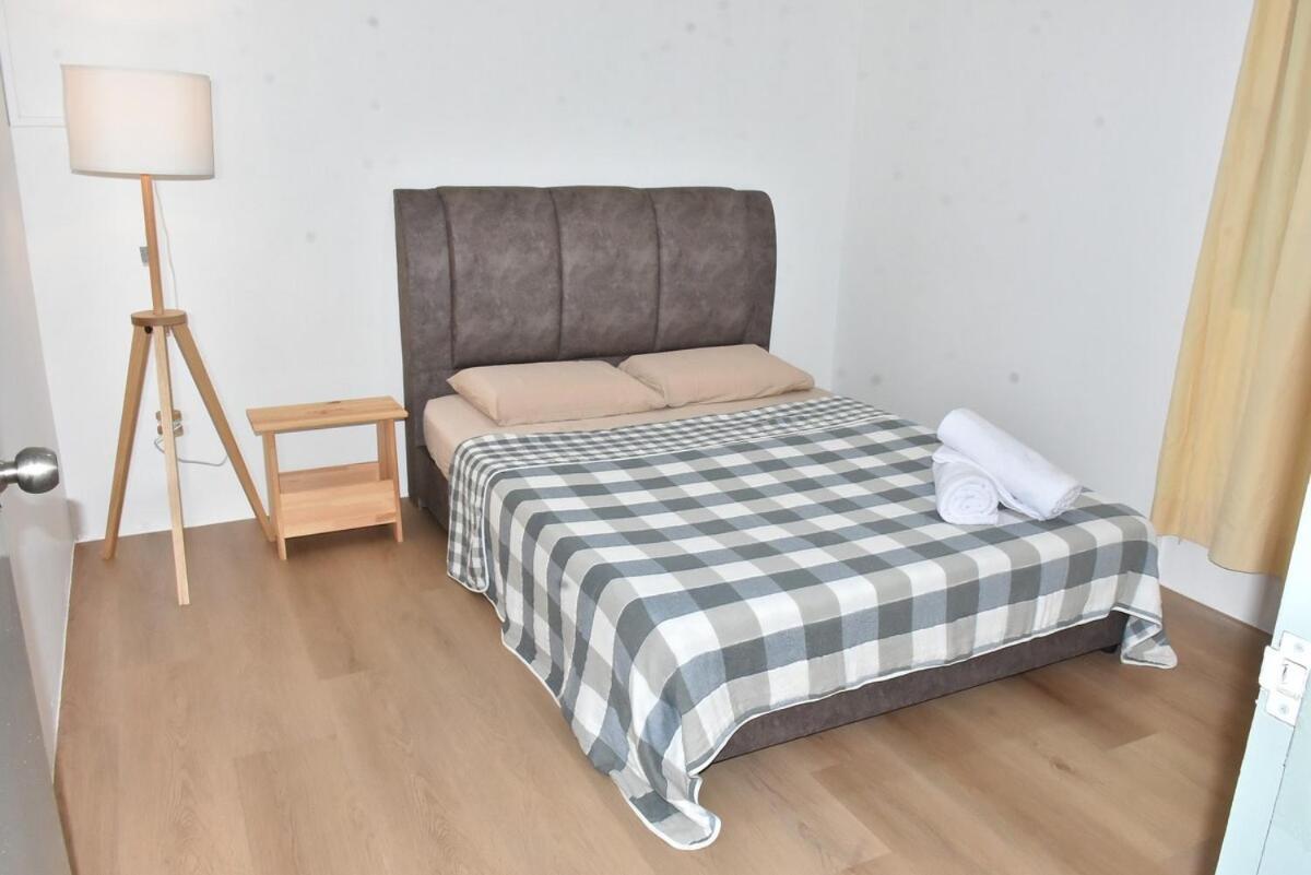 Rain Tree Homestay Bintulu Buitenkant foto